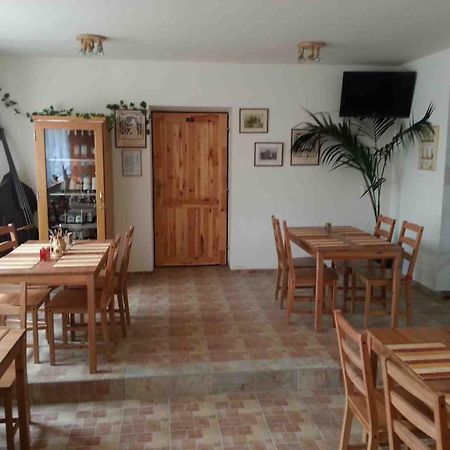 Privat Bohemia Hotel Satov Luaran gambar