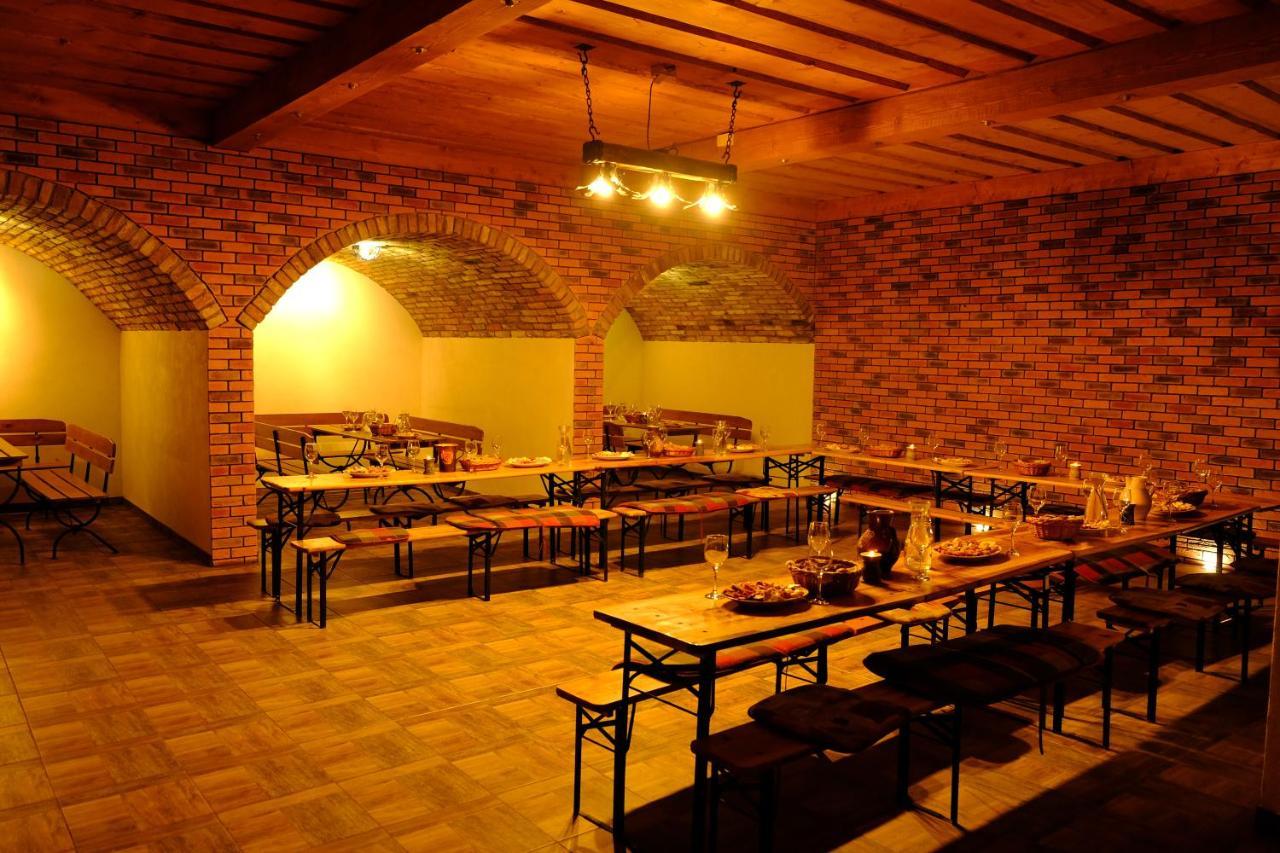 Privat Bohemia Hotel Satov Luaran gambar