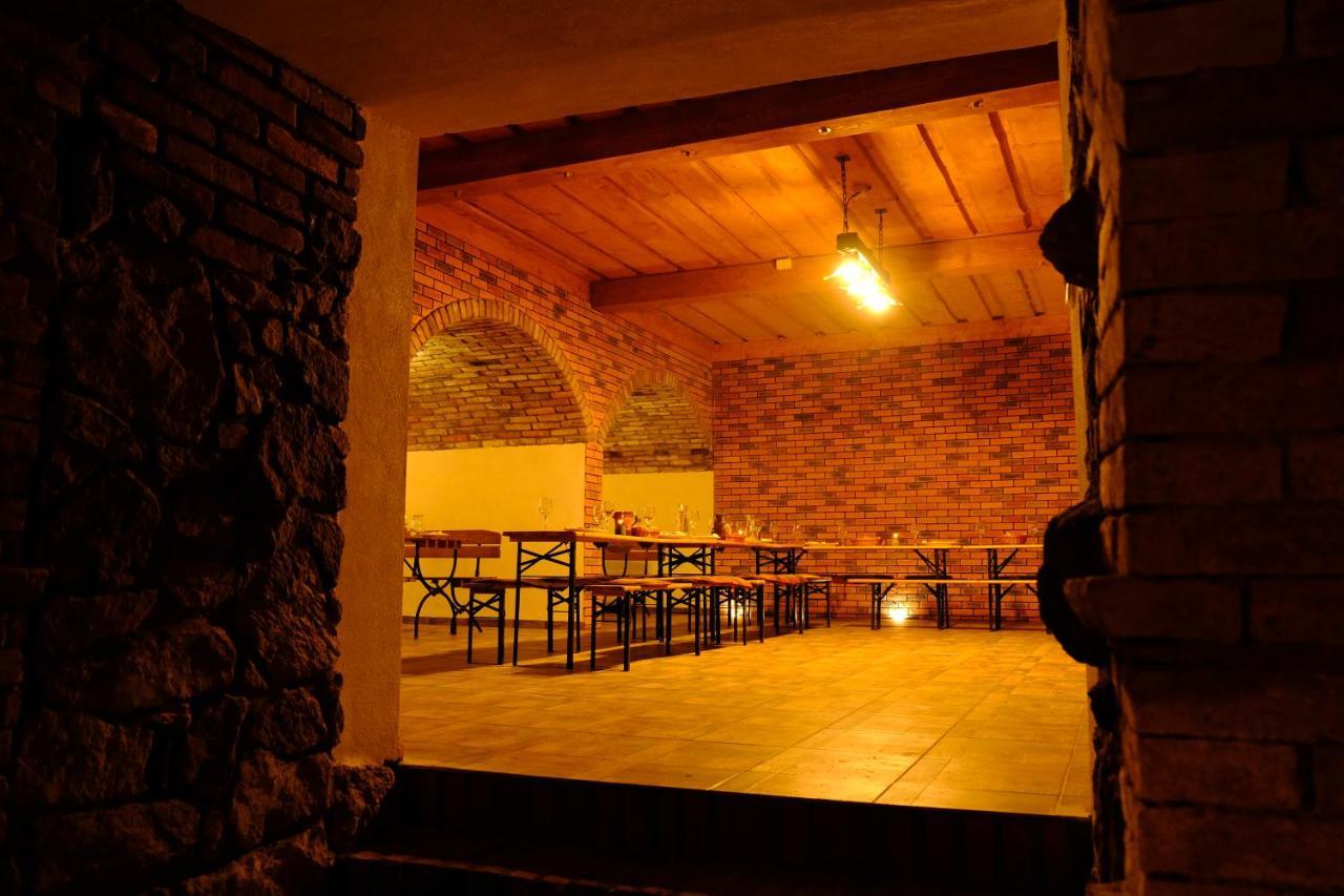 Privat Bohemia Hotel Satov Luaran gambar