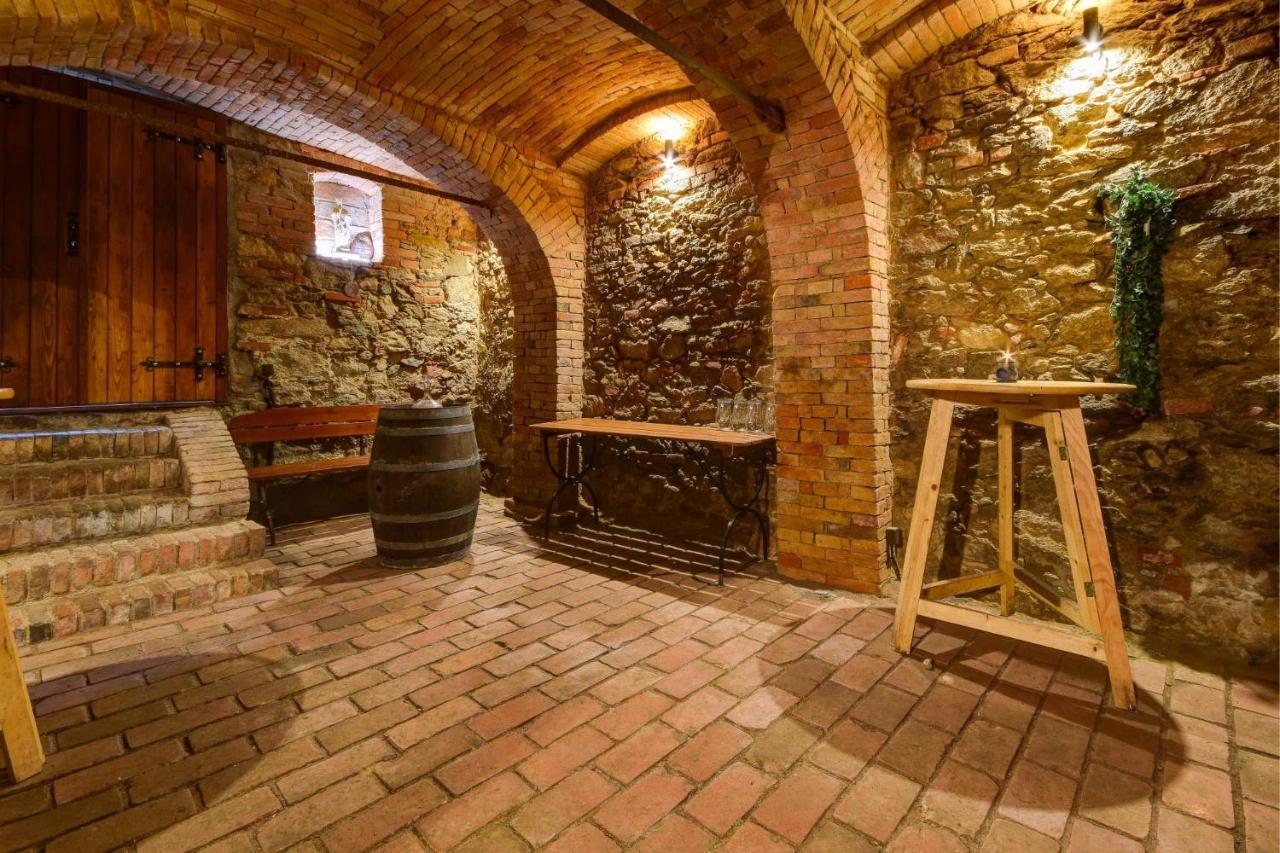 Privat Bohemia Hotel Satov Luaran gambar