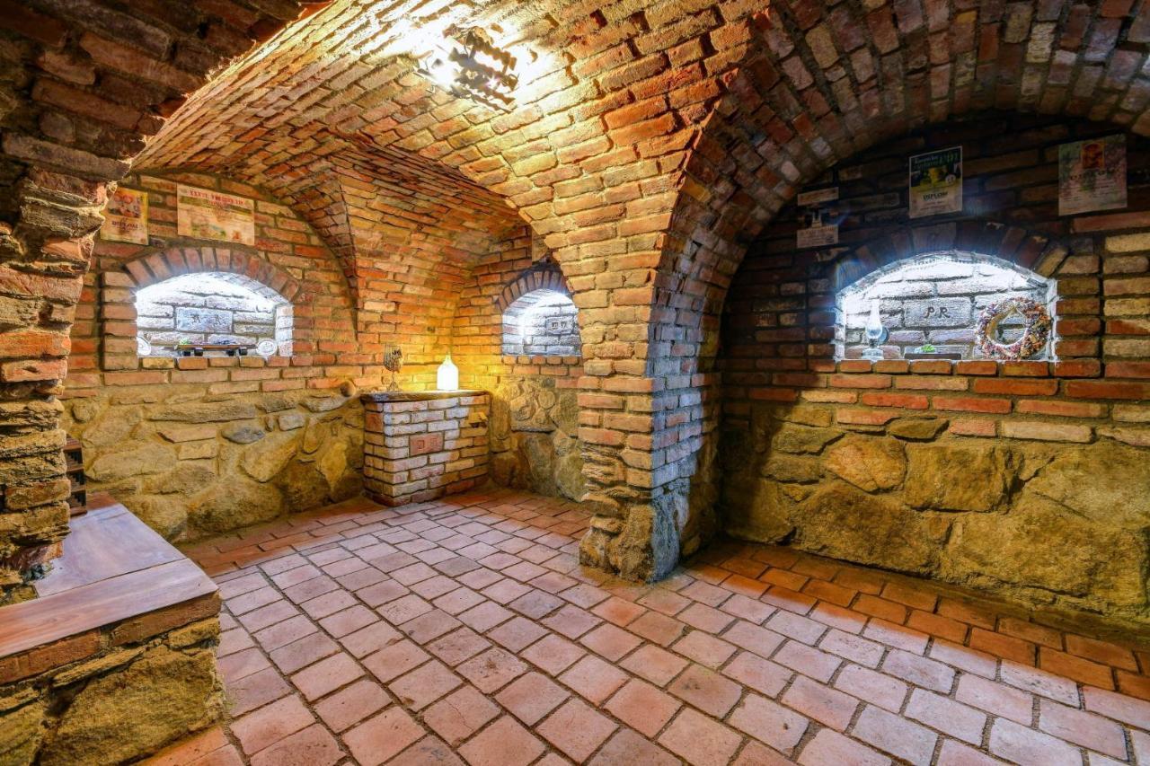 Privat Bohemia Hotel Satov Luaran gambar
