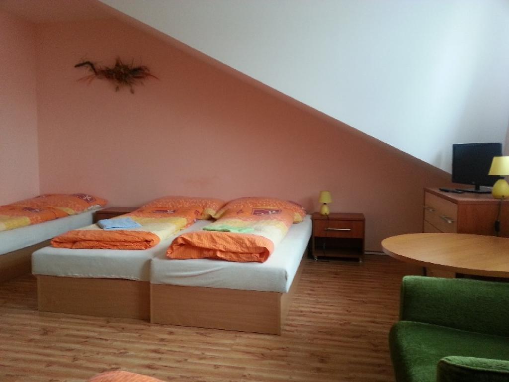 Privat Bohemia Hotel Satov Luaran gambar