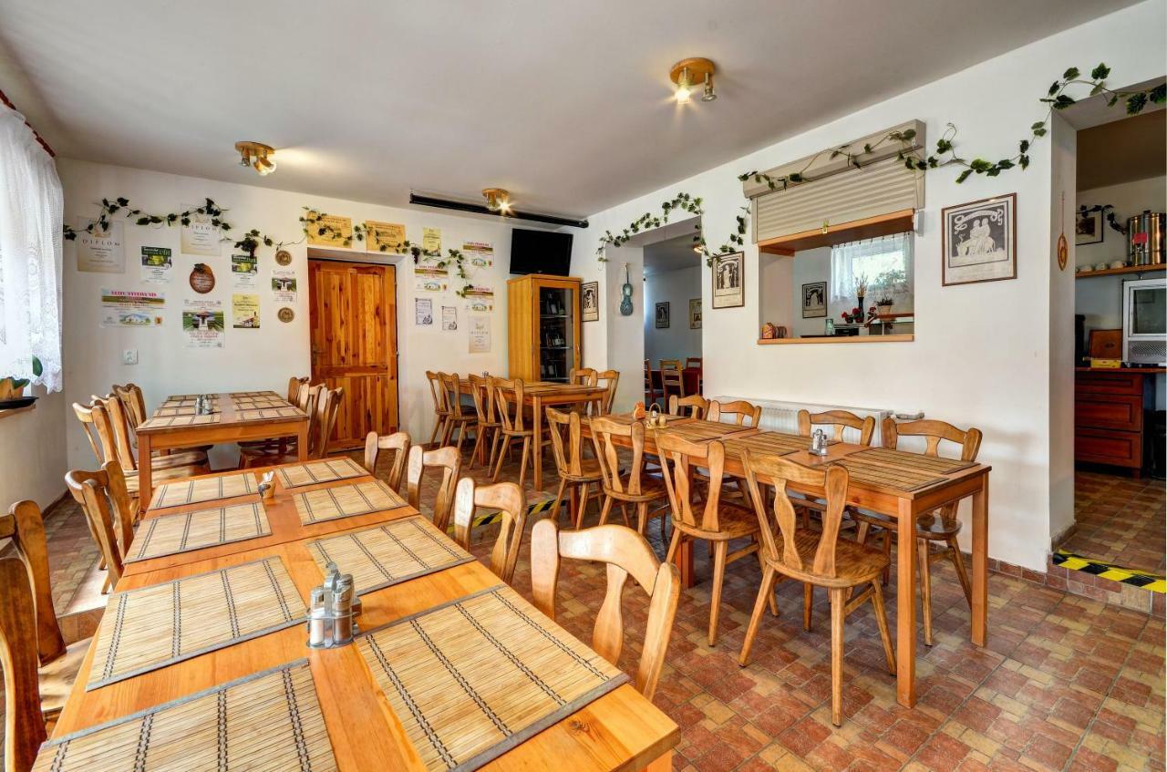 Privat Bohemia Hotel Satov Luaran gambar
